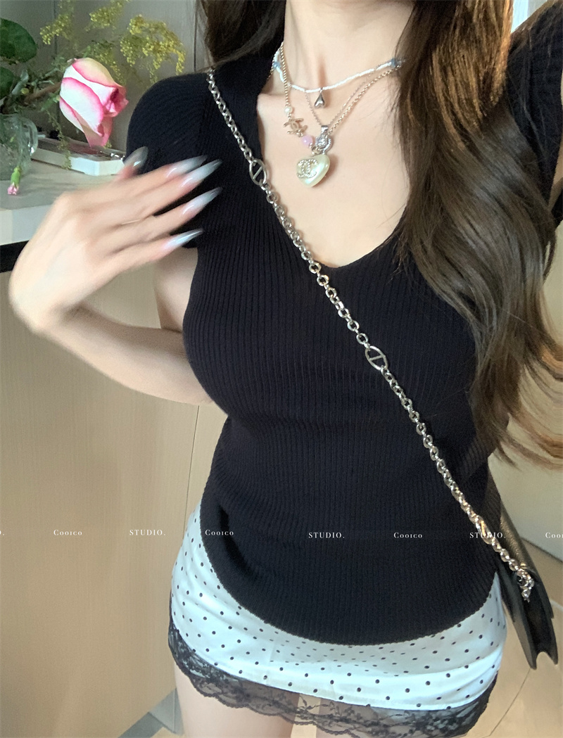 V-Neck Short Sleeve Knit T-Shirt Women Summer Slim Fit Basic Top - Image 4