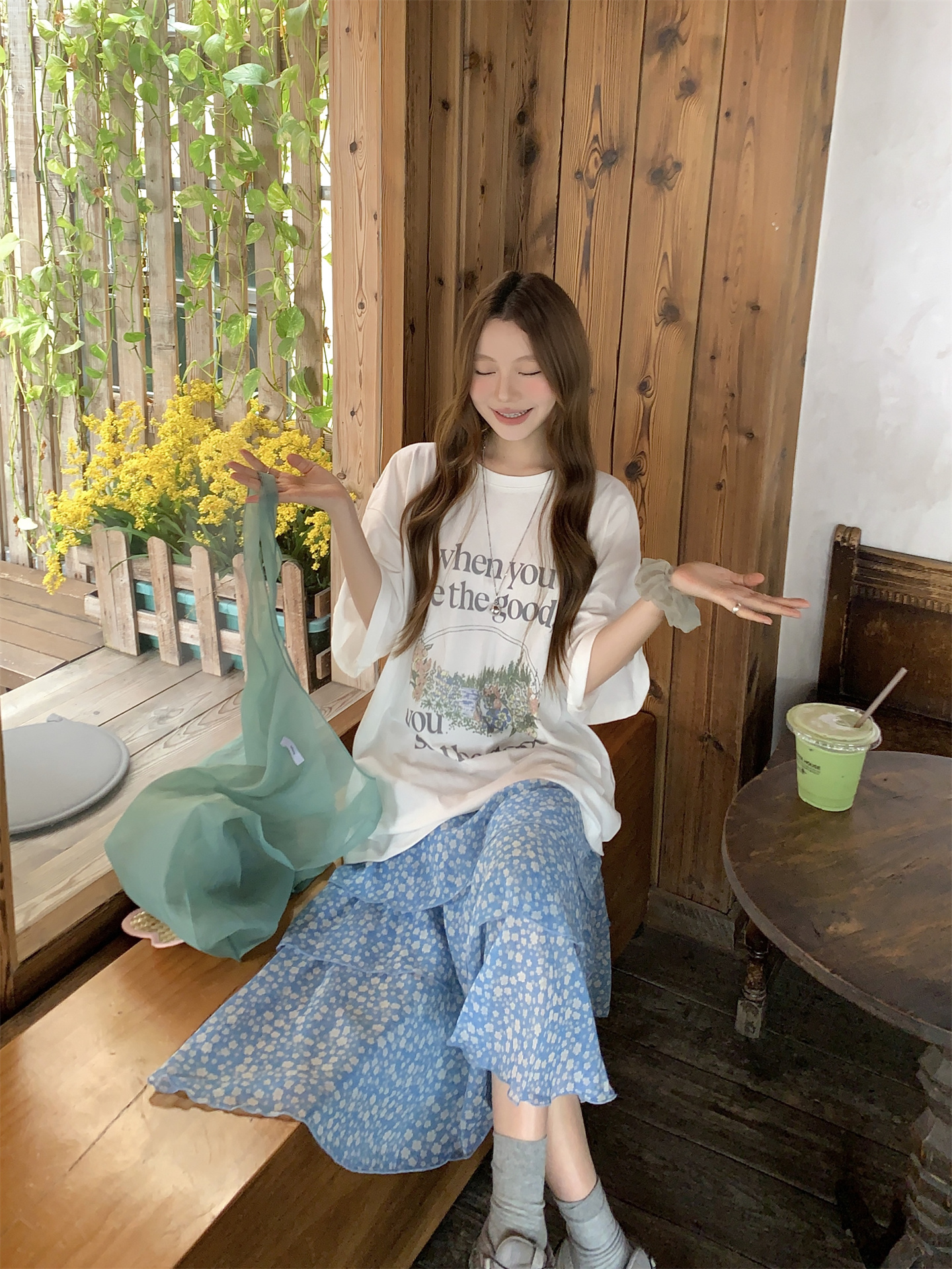 Lazy Loose Fresh Artistic Print T-Shirt and Irregular Floral Skirt Two-Piece Set