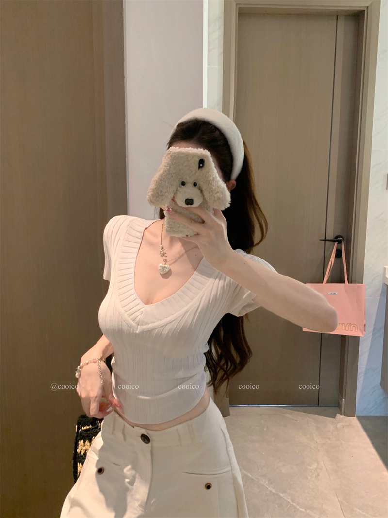 New Solid V-Neck Ribbed Short Sleeve T-Shirt Women Summer Slimming Top - Image 3